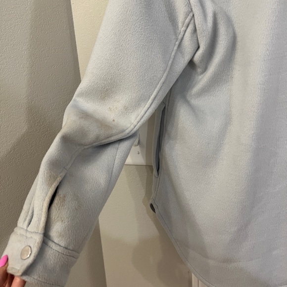 A&F Shacket - Picture 4 of 4